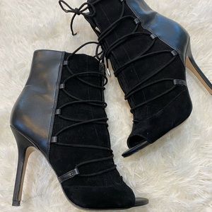 Sam Edelman
Black Asher Peep Toe Boots/Booties
